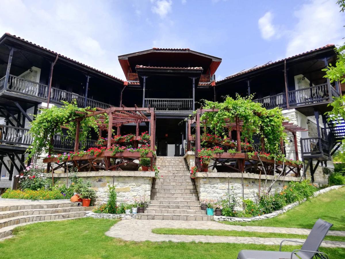 Trifon Zarezan Family Hotel Glavatartsi Εξωτερικό φωτογραφία