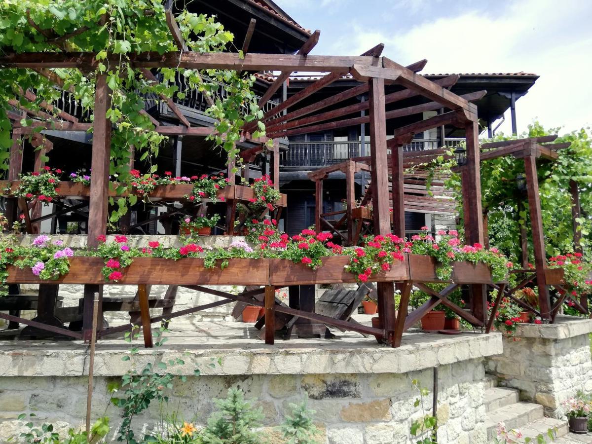 Trifon Zarezan Family Hotel Glavatartsi Εξωτερικό φωτογραφία