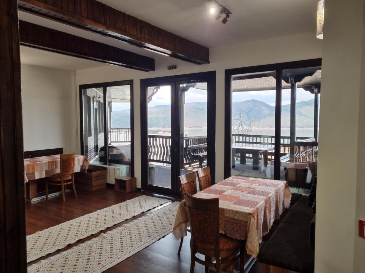 Trifon Zarezan Family Hotel Glavatartsi Εξωτερικό φωτογραφία