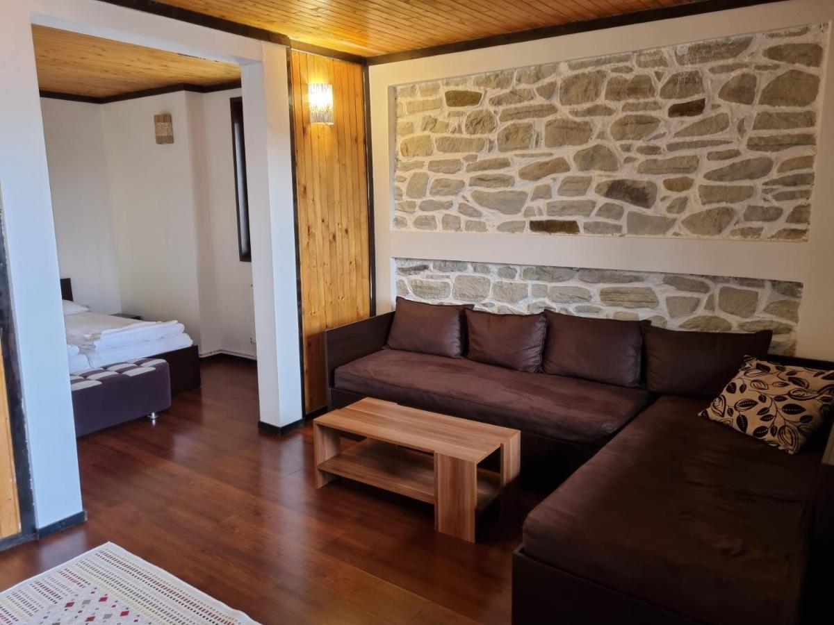 Trifon Zarezan Family Hotel Glavatartsi Εξωτερικό φωτογραφία