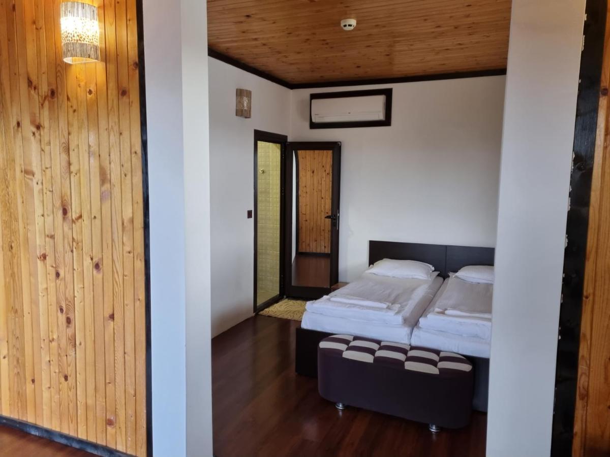 Trifon Zarezan Family Hotel Glavatartsi Εξωτερικό φωτογραφία