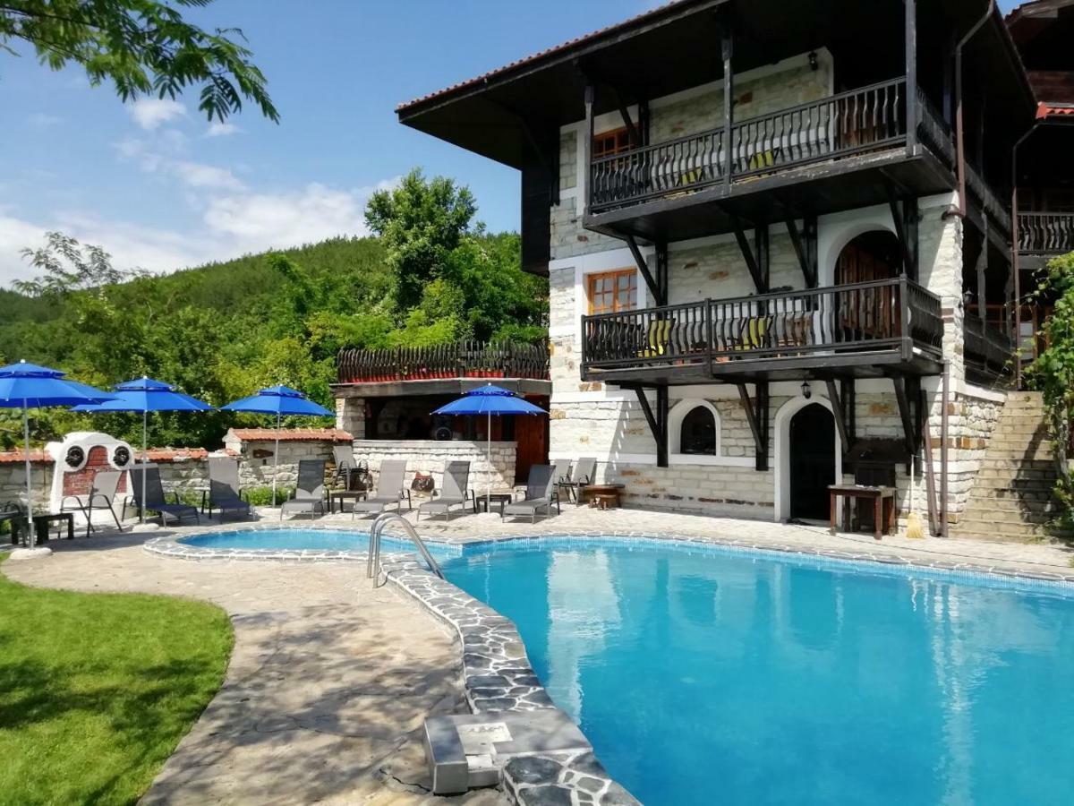 Trifon Zarezan Family Hotel Glavatartsi Εξωτερικό φωτογραφία