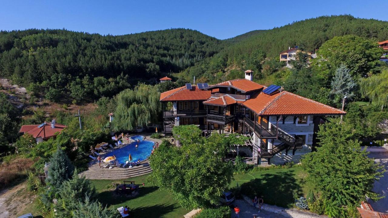 Trifon Zarezan Family Hotel Glavatartsi Εξωτερικό φωτογραφία